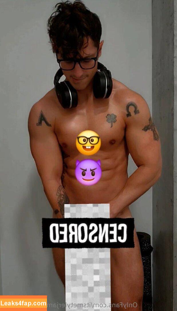 itsmetylerjames /  leaked photo photo #0016