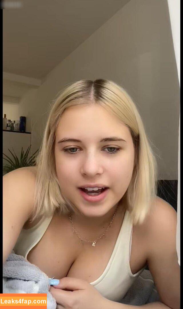 Itsmisabell / sarahtoninx9_ leaked photo photo #0053