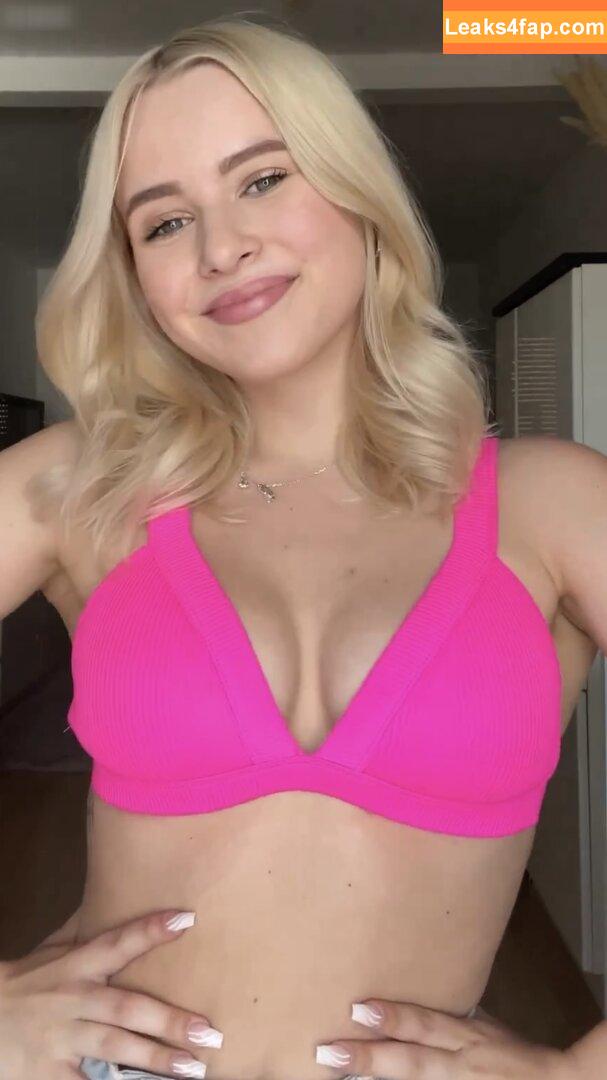 Itsmisabell / sarahtoninx9_ leaked photo photo #0057