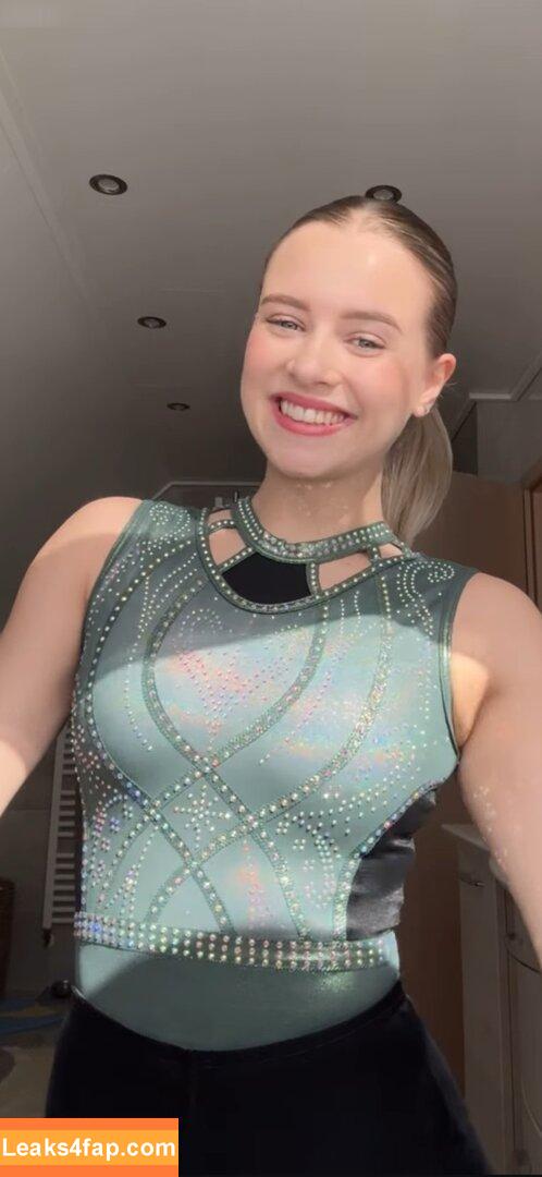 Itsmisabell / sarahtoninx9_ leaked photo photo #0457