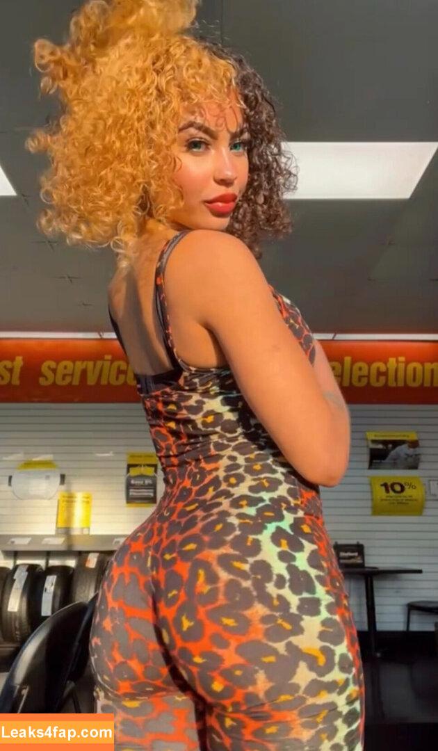 itsnadiarae /  leaked photo photo #0026