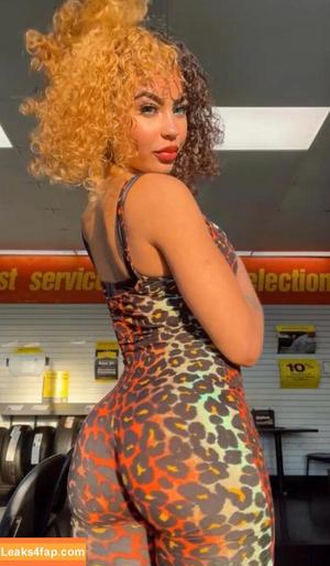 itsnadiarae photo #0026