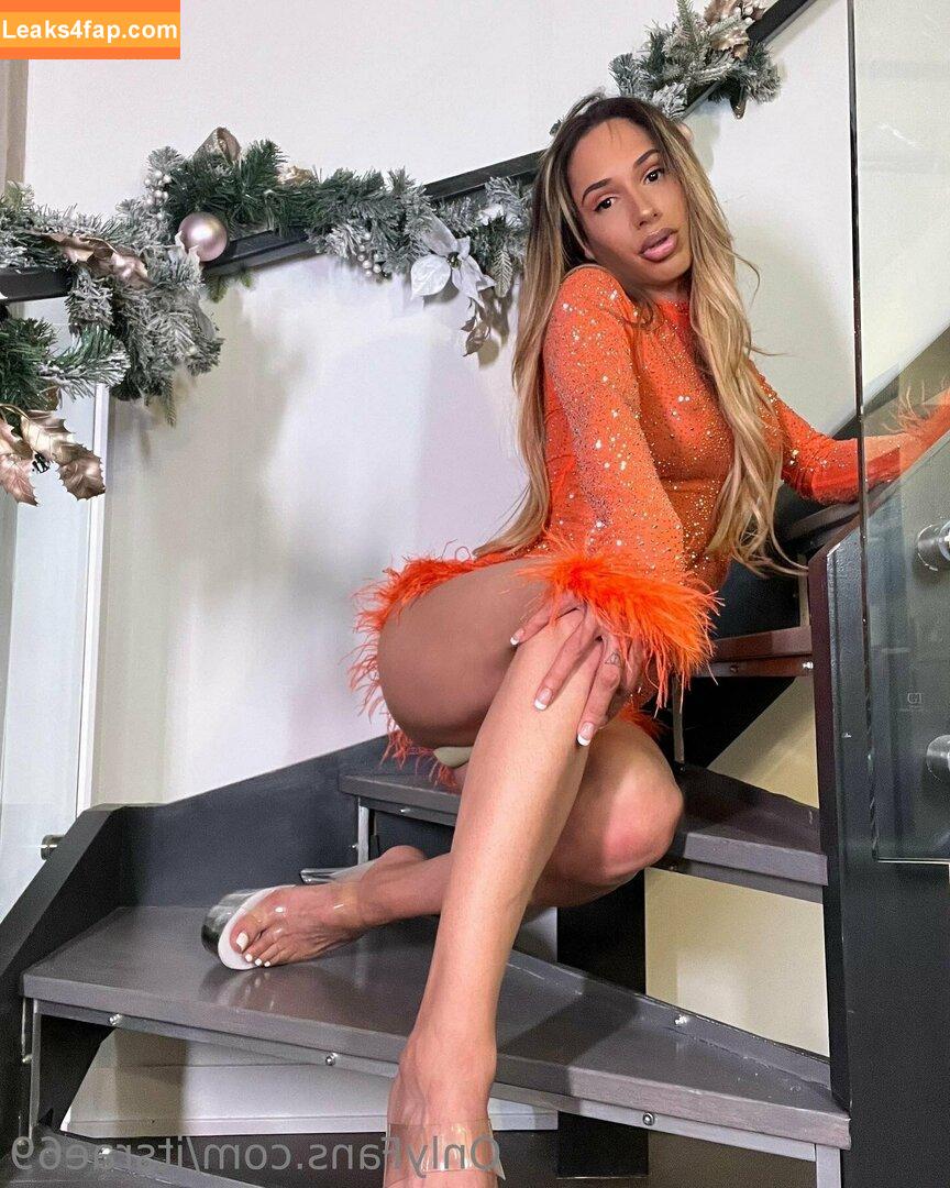 itsrae69 /  leaked photo photo #0151