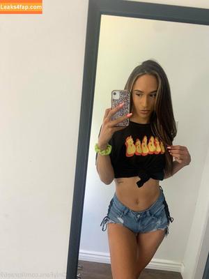 itsrae69 photo #0055