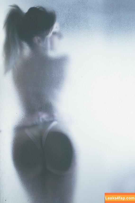 Itsrainingneon / DeAnna Davis / itsrainingne0n leaked photo photo #0005