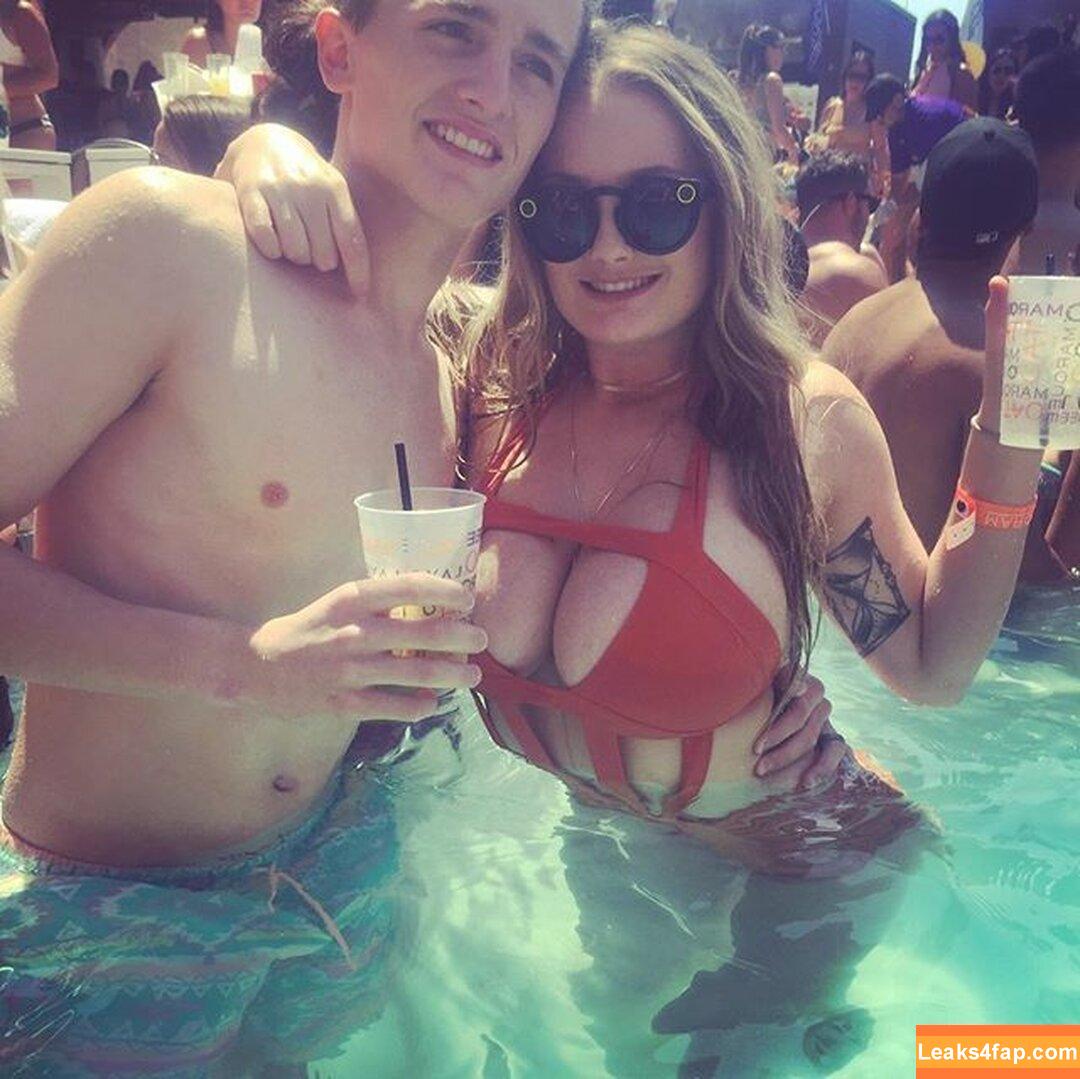 itssbriibitchh / slimthickbrifree leaked photo photo #0050