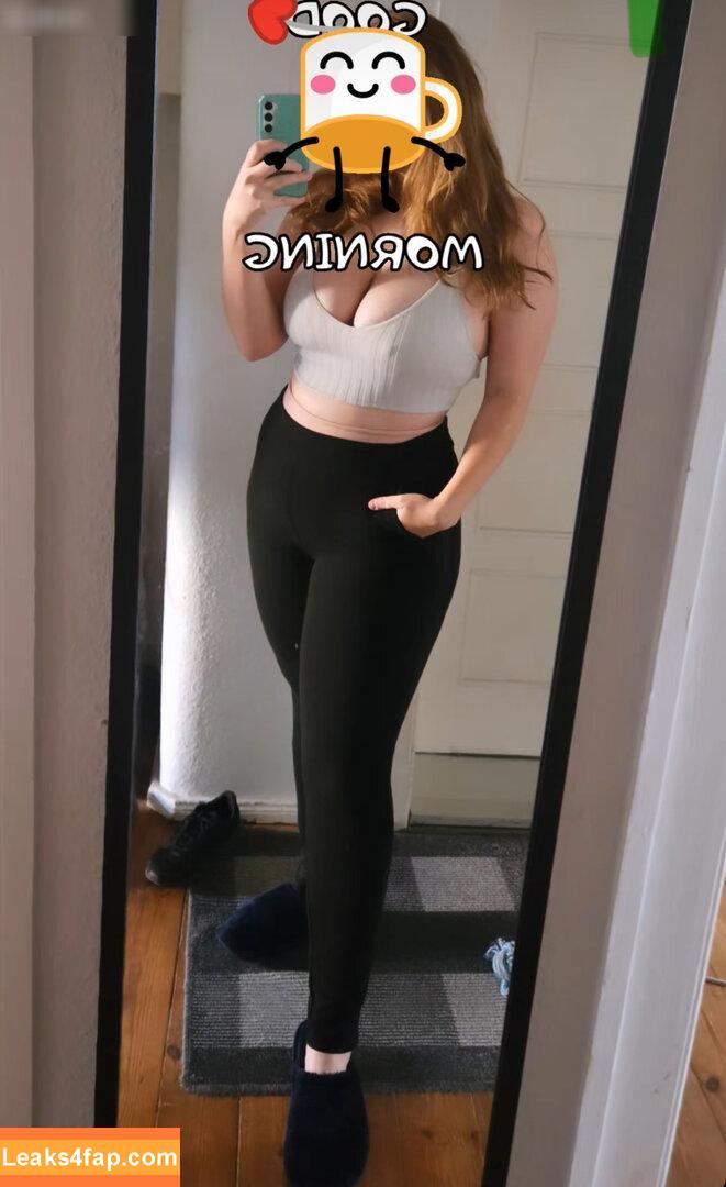 Itsschmolli leaked photo photo #0002