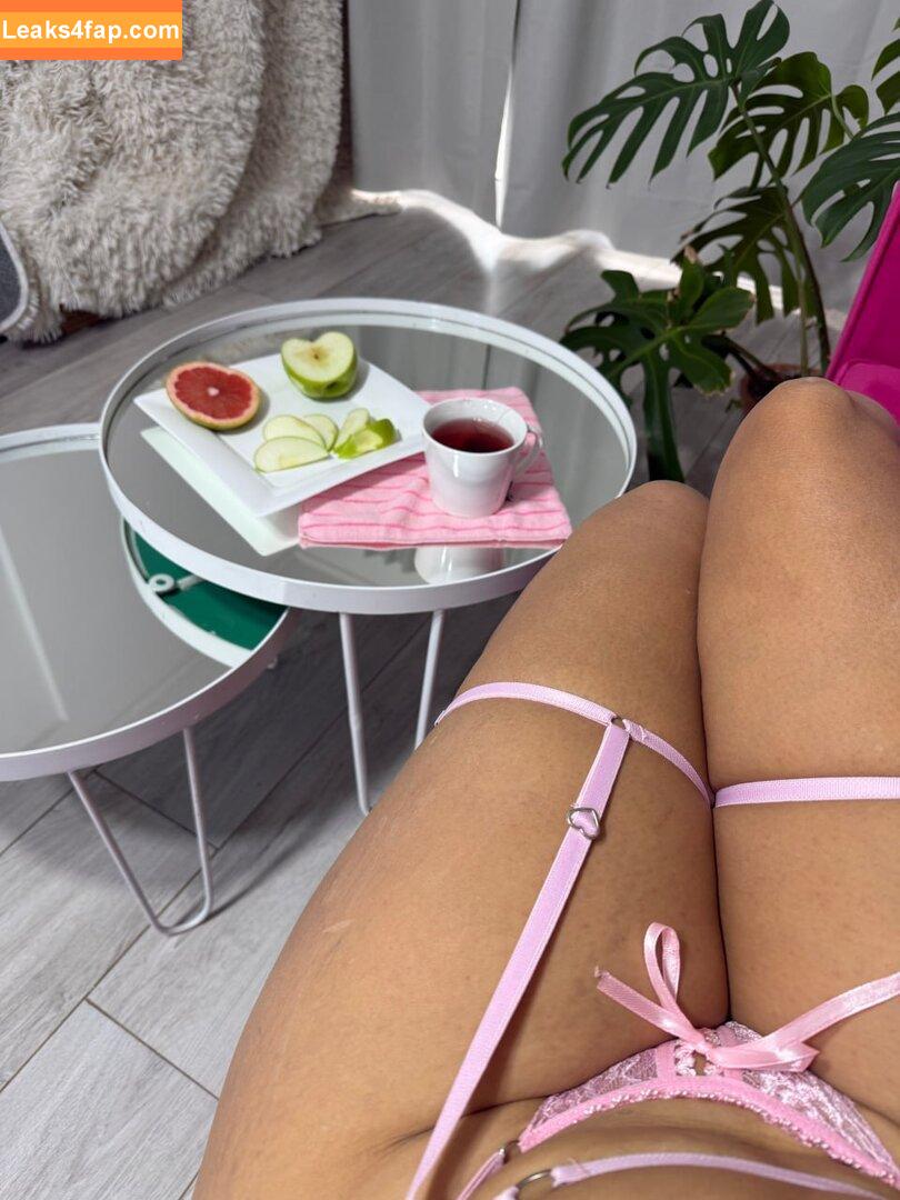 Itsstefanny1 / Yosoysteffany / julia1gomez / yosoystefanny leaked photo photo #0004