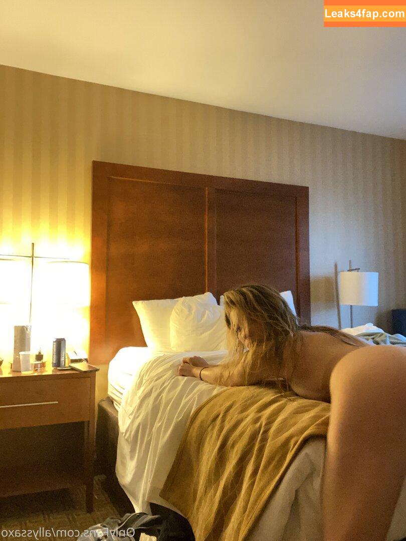 ittybittyclubxo / ittybittyyxo leaked photo photo #0005