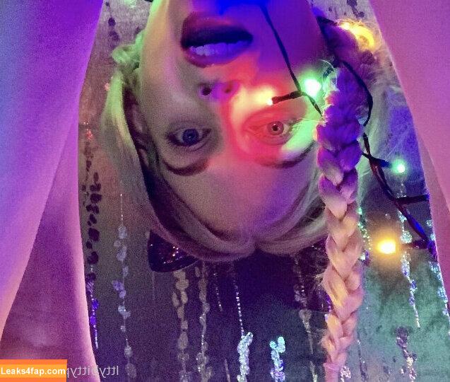 ittybittyprettykittyfree / ittybittyprettykitty_ leaked photo photo #0047