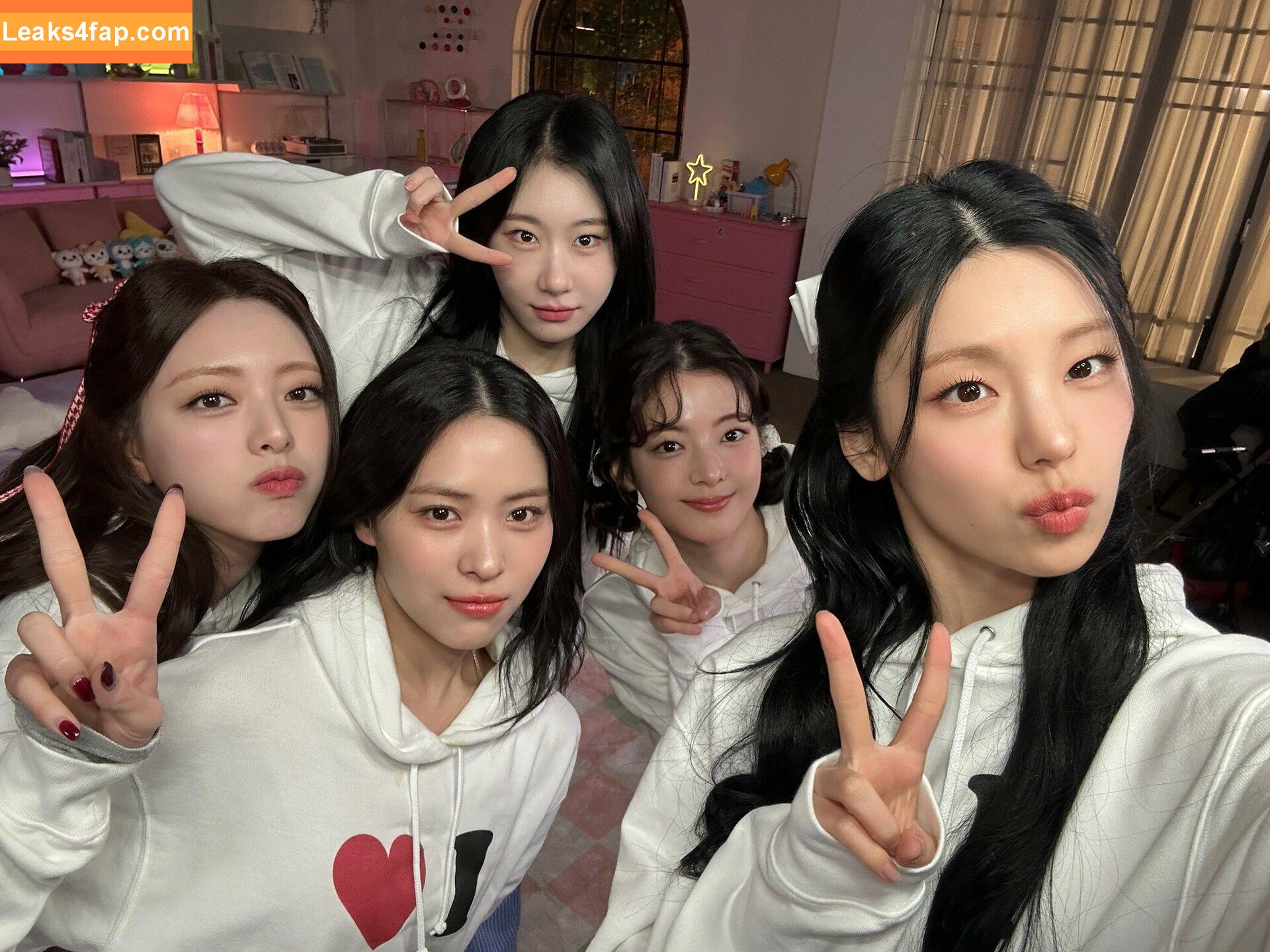 itzy.all.in.us / Shin Yu Na / Yuna ITZY / 유나 leaked photo photo #0376