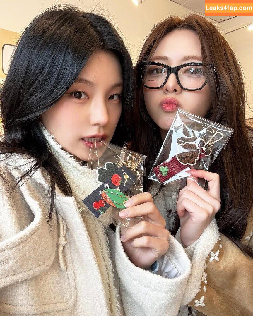 itzy.all.in.us / Shin Yu Na / Yuna ITZY / 유나 leaked photo photo #0455