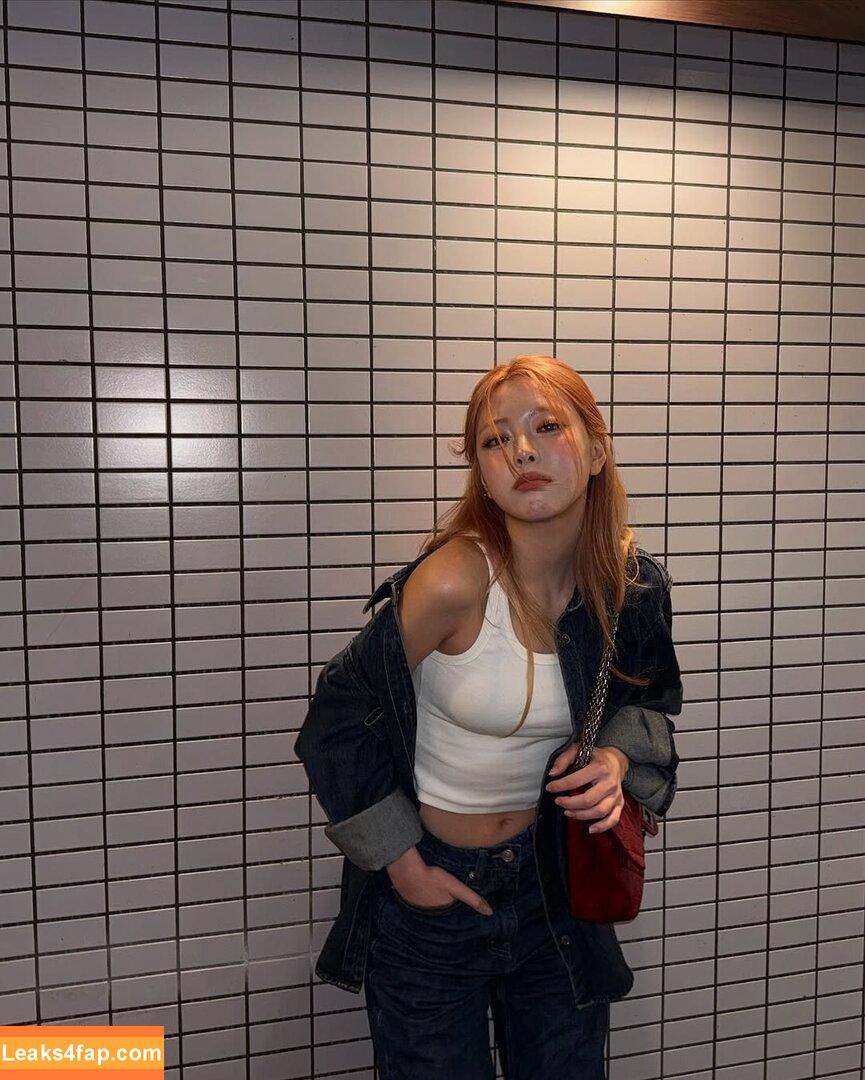 itzy.all.in.us / Shin Yu Na / Yuna ITZY / 유나 leaked photo photo #0473