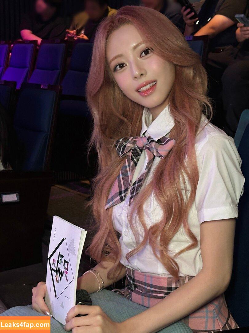 itzy.all.in.us / Shin Yu Na / Yuna ITZY / 유나 leaked photo photo #0475