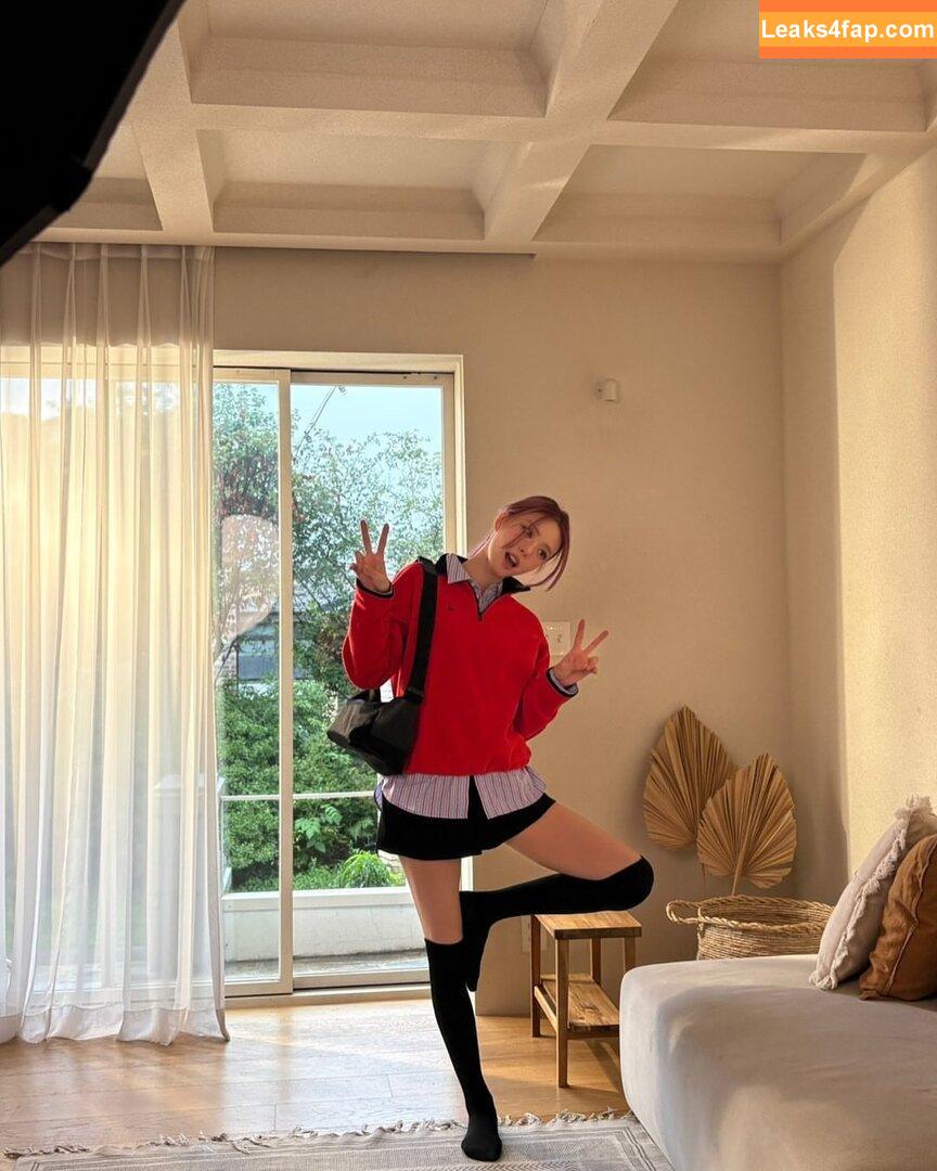 itzy.all.in.us / Shin Yu Na / Yuna ITZY / 유나 leaked photo photo #0498