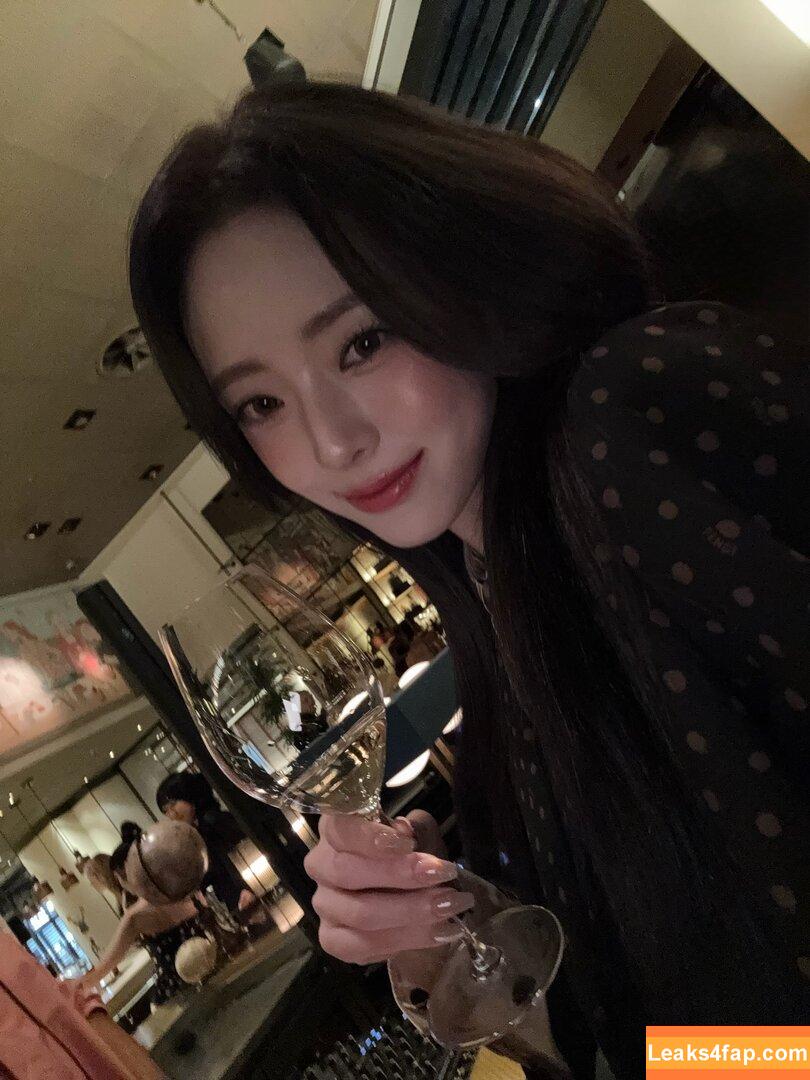 itzy.all.in.us / Shin Yu Na / Yuna ITZY / 유나 leaked photo photo #0517