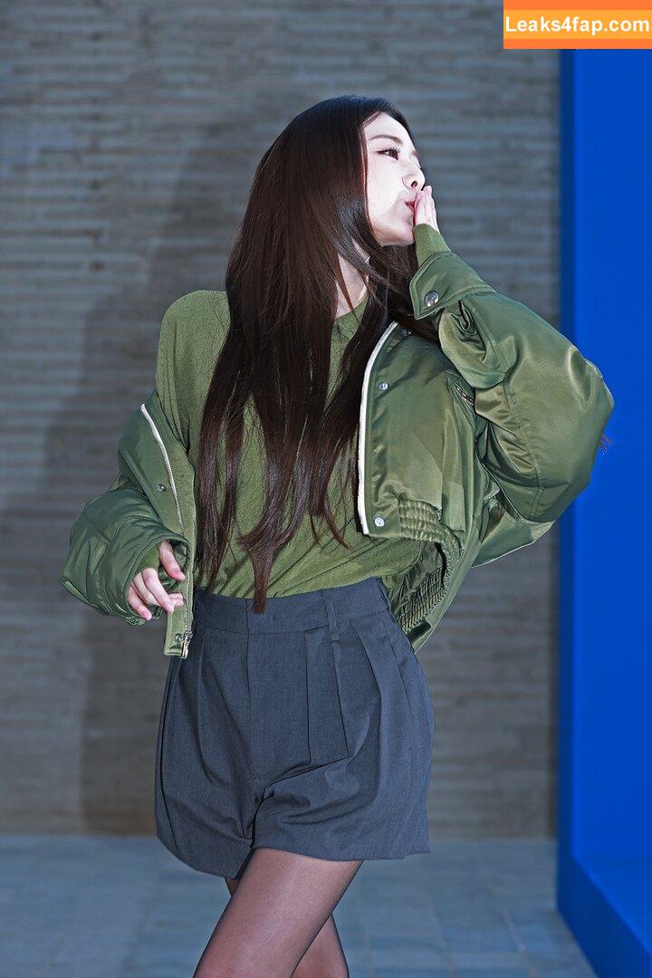 itzy.all.in.us / Shin Yu Na / Yuna ITZY / 유나 leaked photo photo #0553