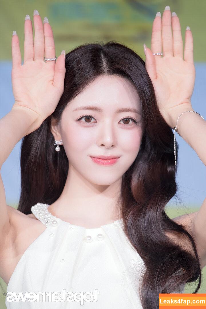 itzy.all.in.us / Shin Yu Na / Yuna ITZY / 유나 слитое фото фото #0604