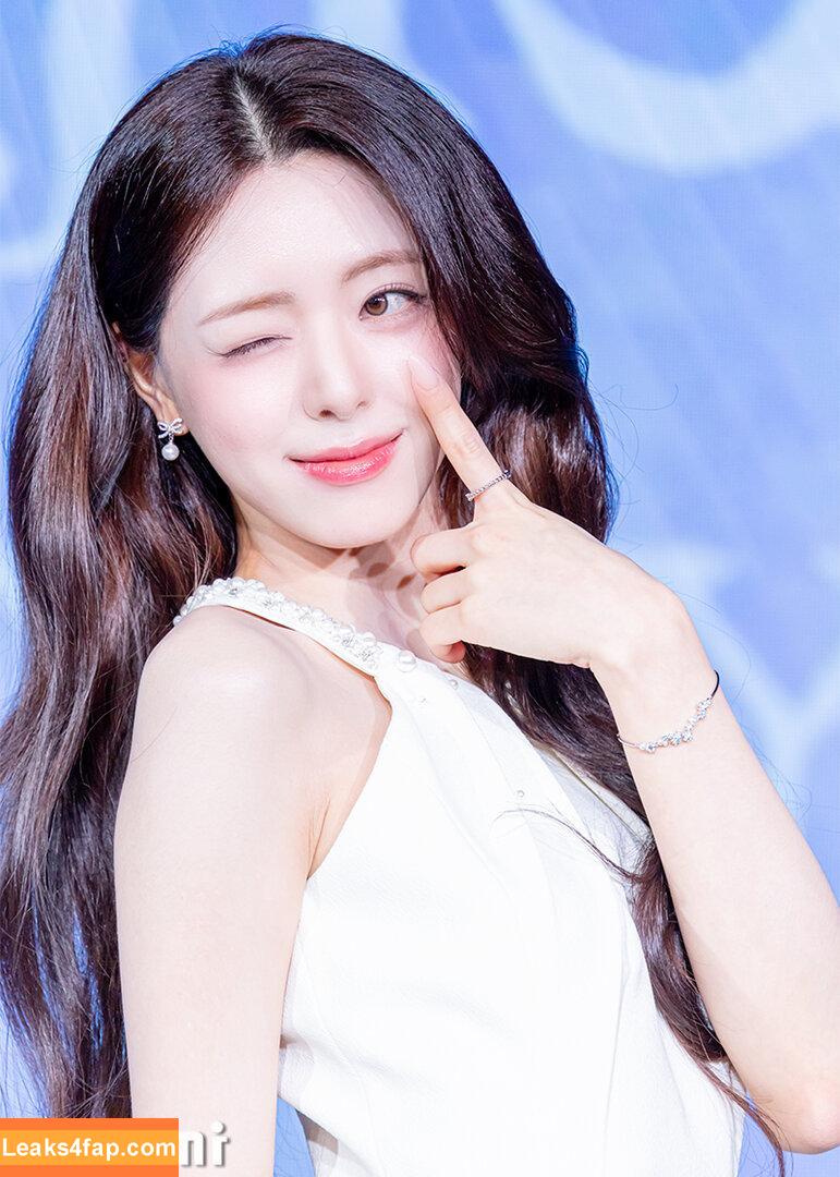 itzy.all.in.us / Shin Yu Na / Yuna ITZY / 유나 слитое фото фото #0618