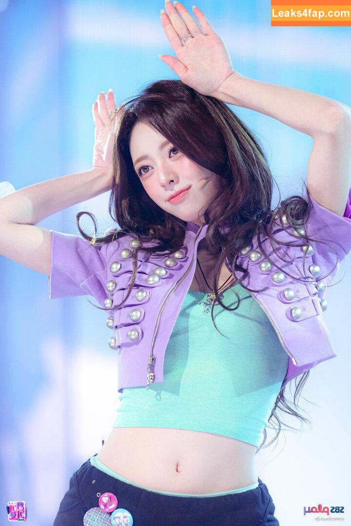 itzy.all.in.us / Shin Yu Na / Yuna ITZY / 유나 leaked photo photo #0636