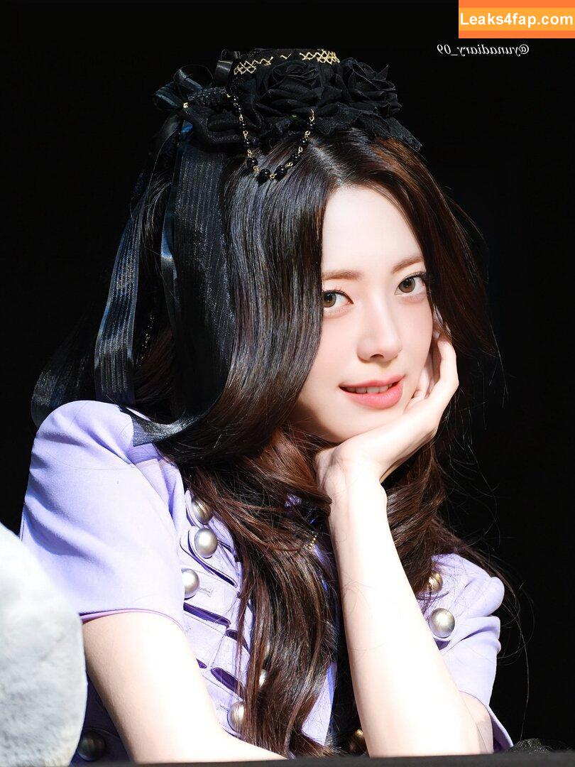 itzy.all.in.us / Shin Yu Na / Yuna ITZY / 유나 leaked photo photo #0638