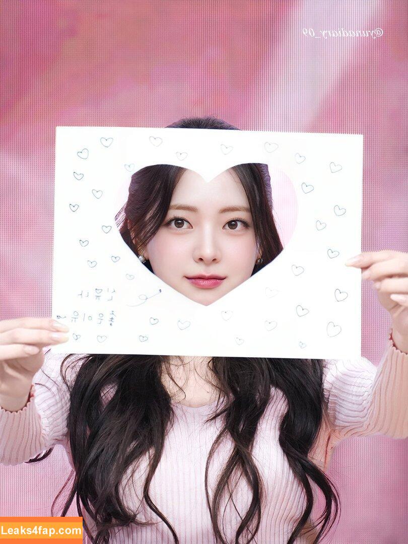 itzy.all.in.us / Shin Yu Na / Yuna ITZY / 유나 leaked photo photo #0640