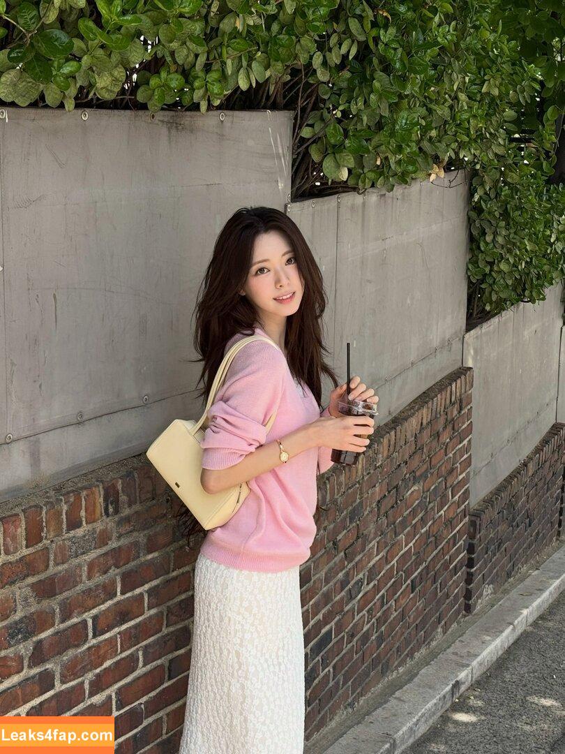 itzy.all.in.us / Shin Yu Na / Yuna ITZY / 유나 leaked photo photo #0693