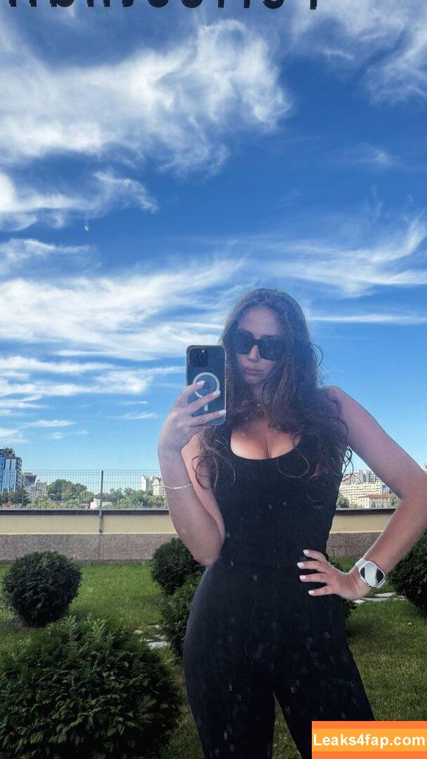 iuliagyrbu / mia / miagirl007 leaked photo photo #0478