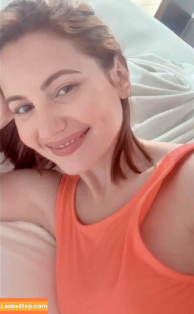 Ivana Baquero / ivanabaquero leaked photo photo #0009