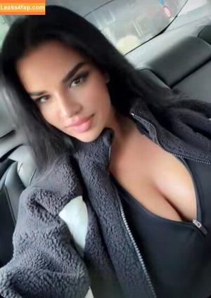 Ivana Knoll photo #0391