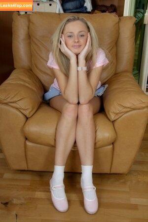 Ivana Sugar photo #0012