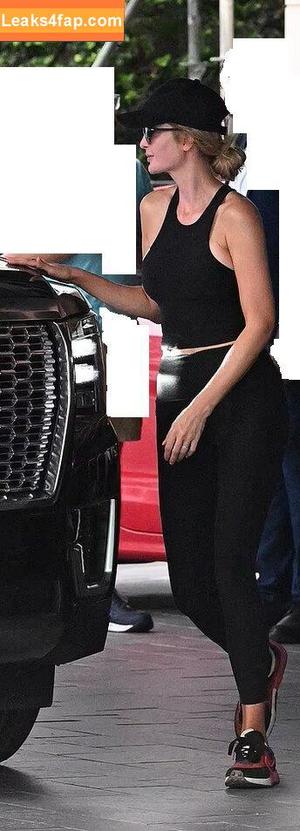 Ivanka Trump photo #0102