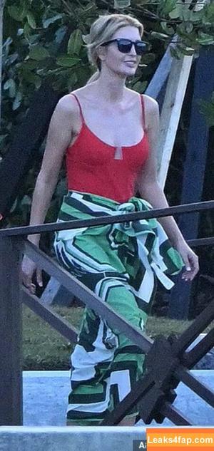 Ivanka Trump photo #0112