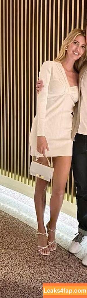 Ivanka Trump photo #0171