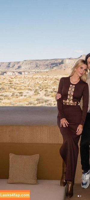 Ivanka Trump photo #0188