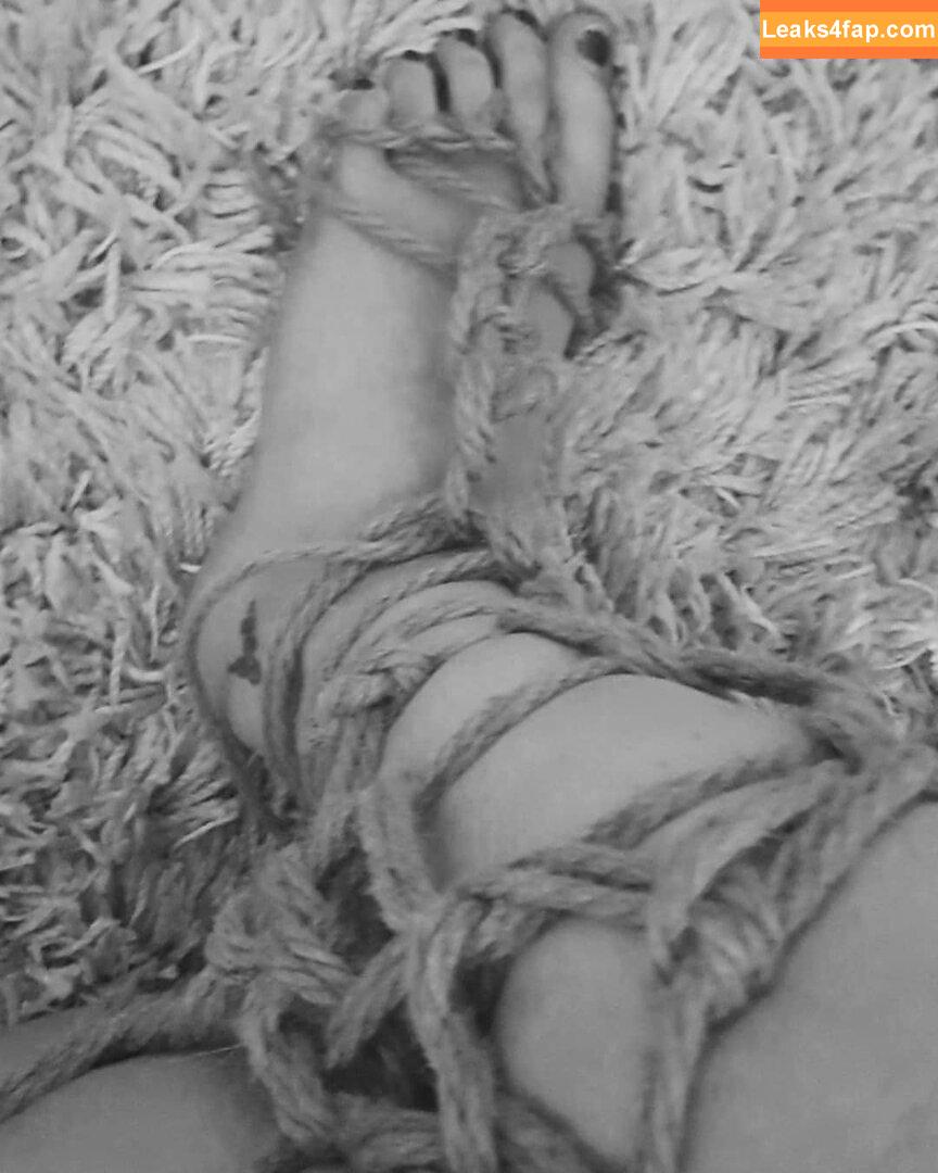 Ivy Rain / ivyrainuk / ivyyrain / littlemissivyy leaked photo photo #0011