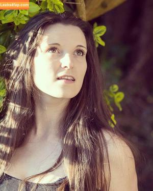 Ivy Rain photo #0044