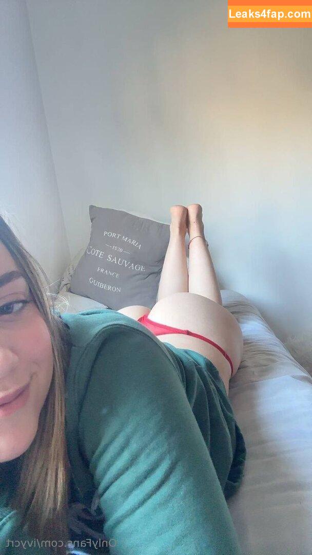 ivycrt /  leaked photo photo #0002