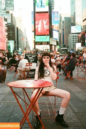 ivywolk photo #0001