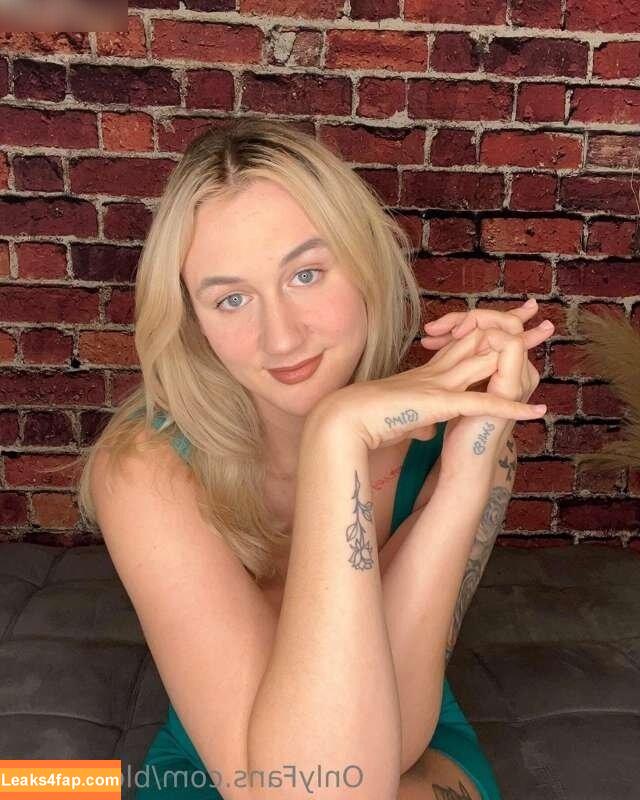 Iwantblondi /  leaked photo photo #0059