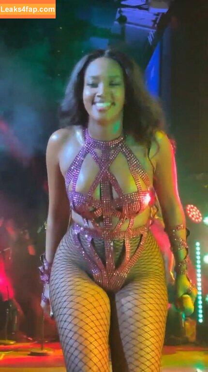 Iza Cantora / iza leaked photo photo #0080