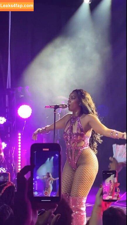 Iza Cantora / iza leaked photo photo #0084