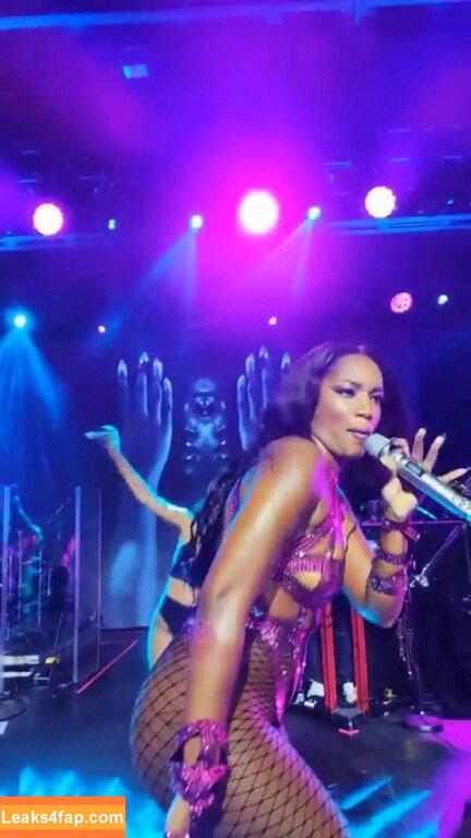 Iza Cantora / iza leaked photo photo #0089