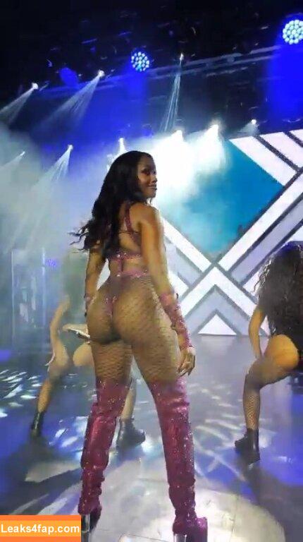 Iza Cantora / iza leaked photo photo #0097