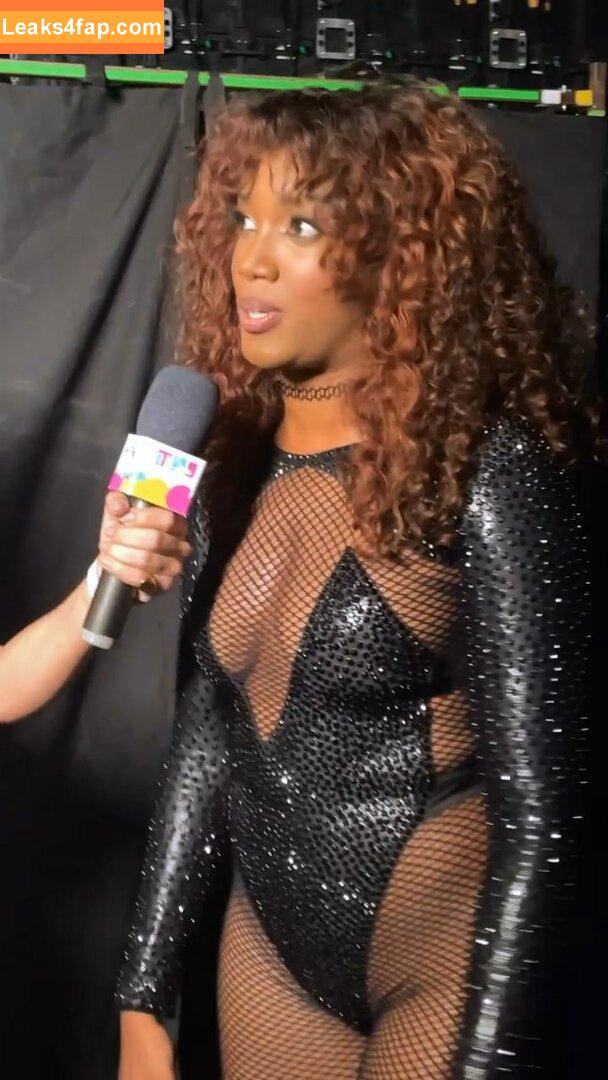 Iza Cantora / iza leaked photo photo #0104
