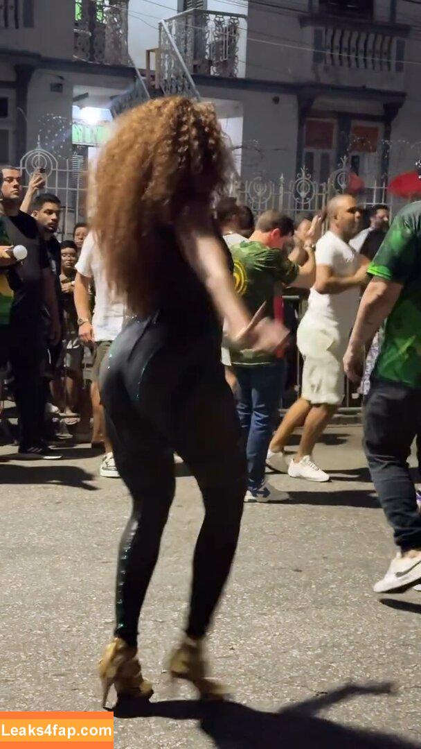 Iza Cantora / iza слитое фото фото #0389