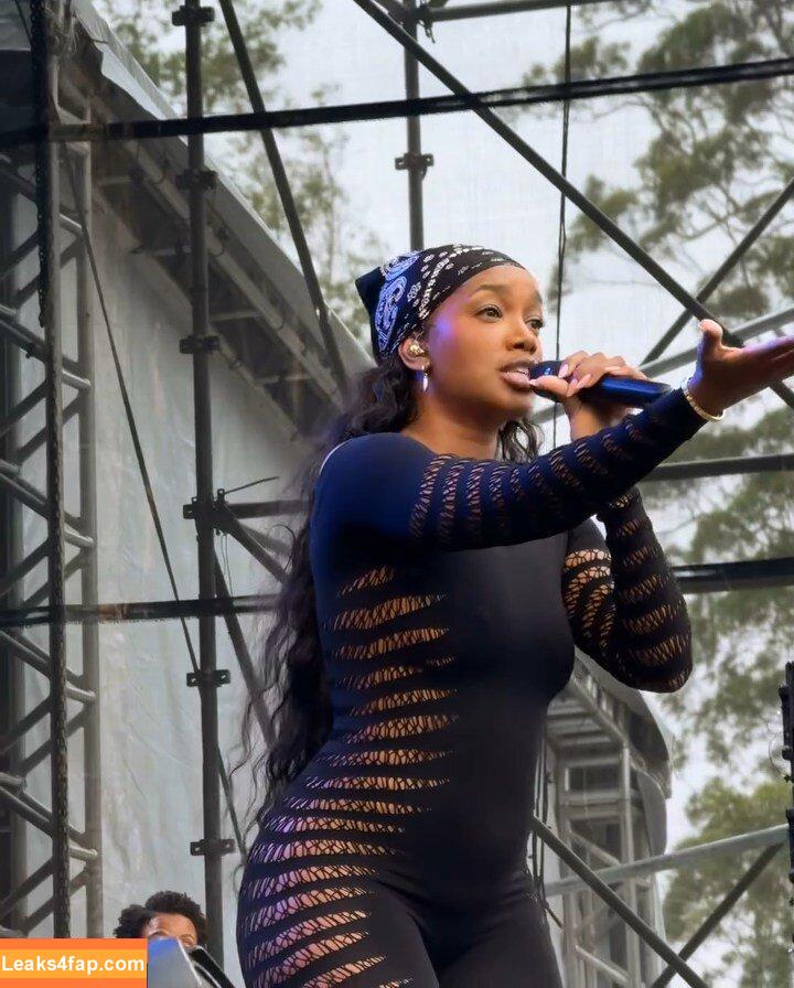 Iza Cantora / iza leaked photo photo #0399