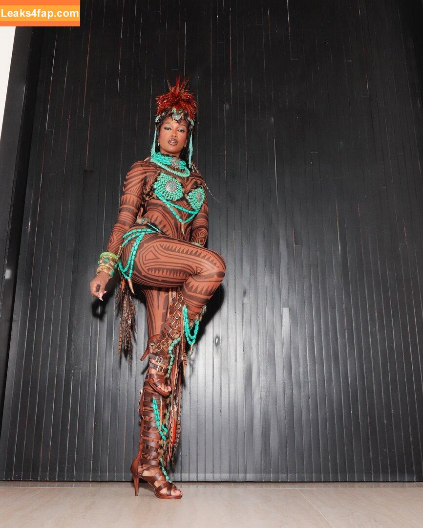 Iza Cantora / iza leaked photo photo #0403