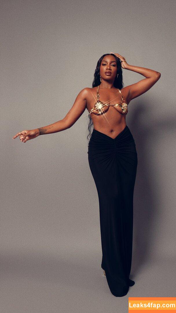 Iza Cantora / iza leaked photo photo #0409