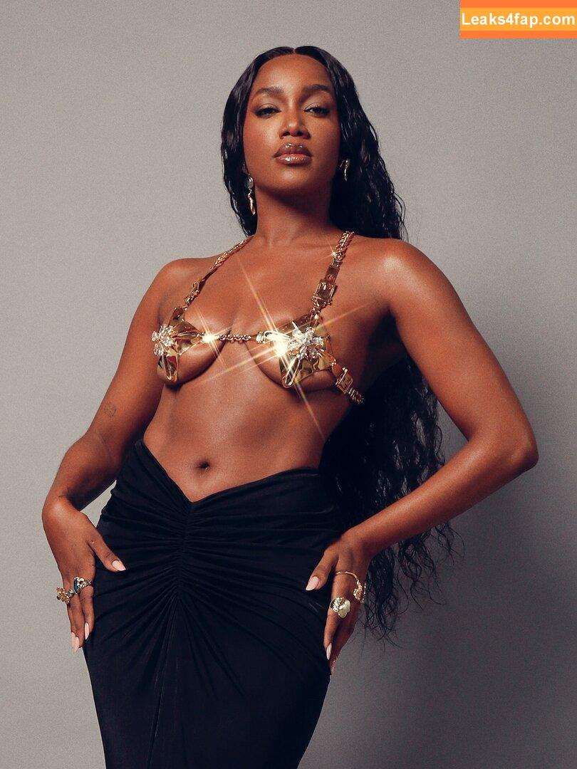 Iza Cantora / iza leaked photo photo #0412